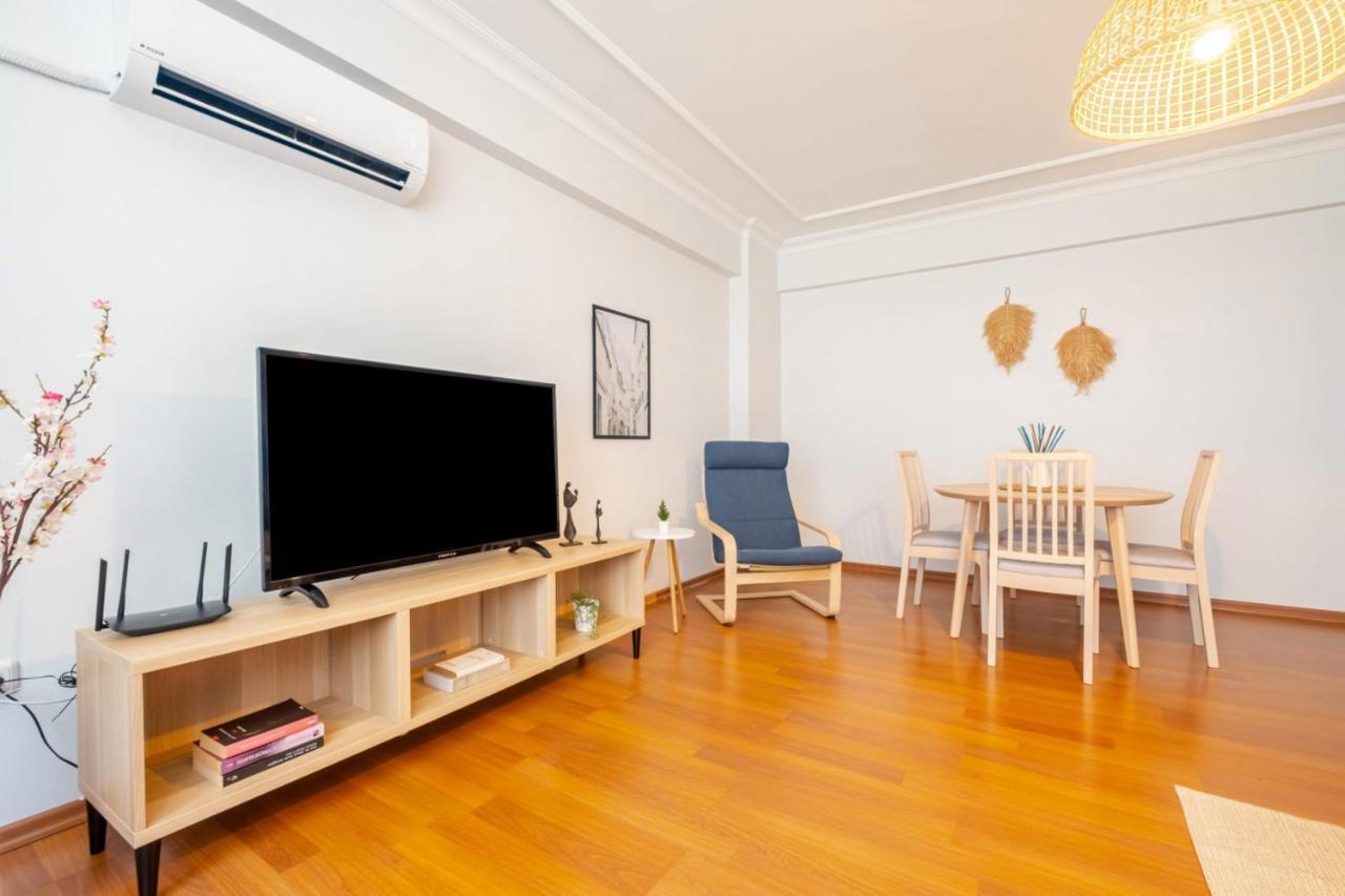 Splendid Flat With Central Location In Sisli Istanboel Buitenkant foto