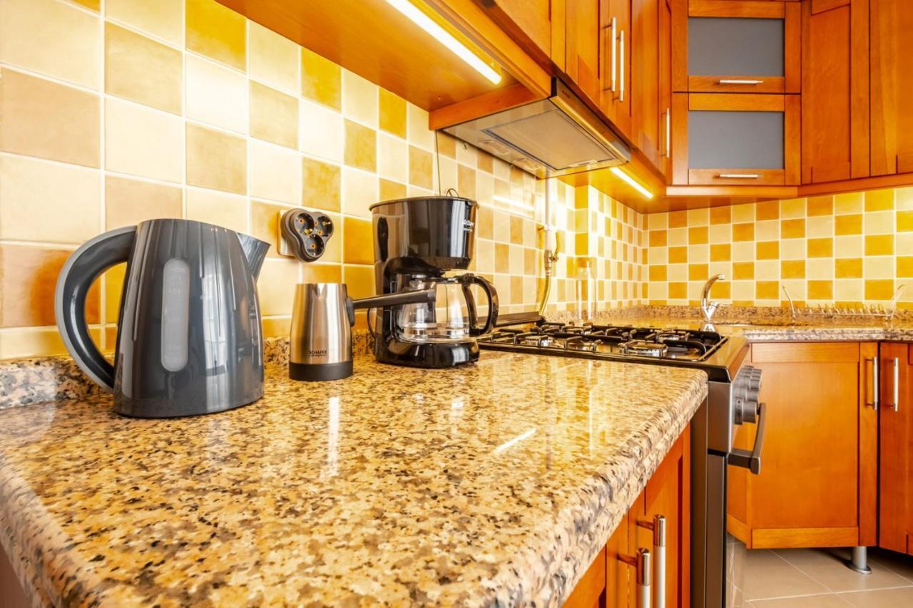 Splendid Flat With Central Location In Sisli Istanboel Buitenkant foto