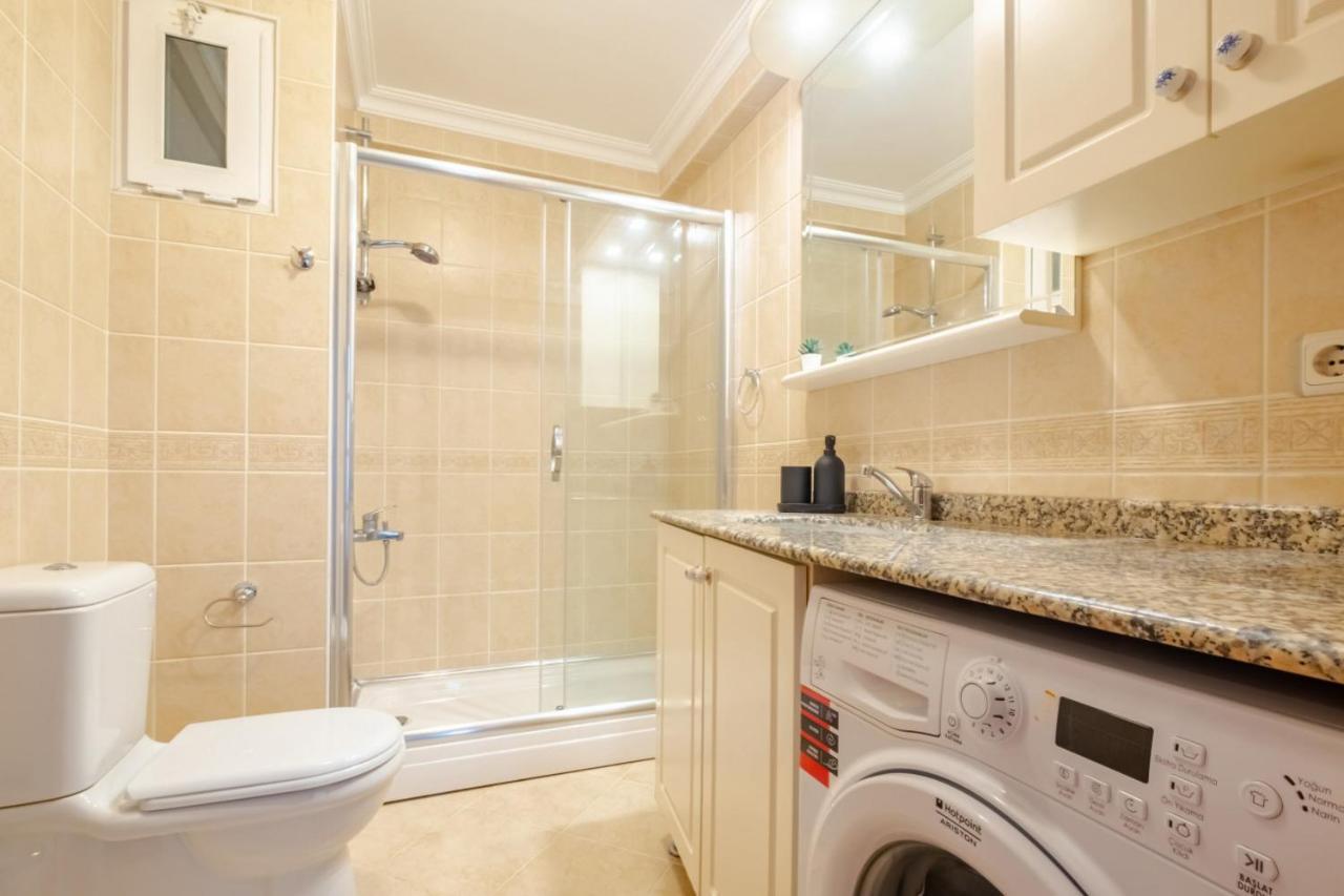 Splendid Flat With Central Location In Sisli Istanboel Buitenkant foto